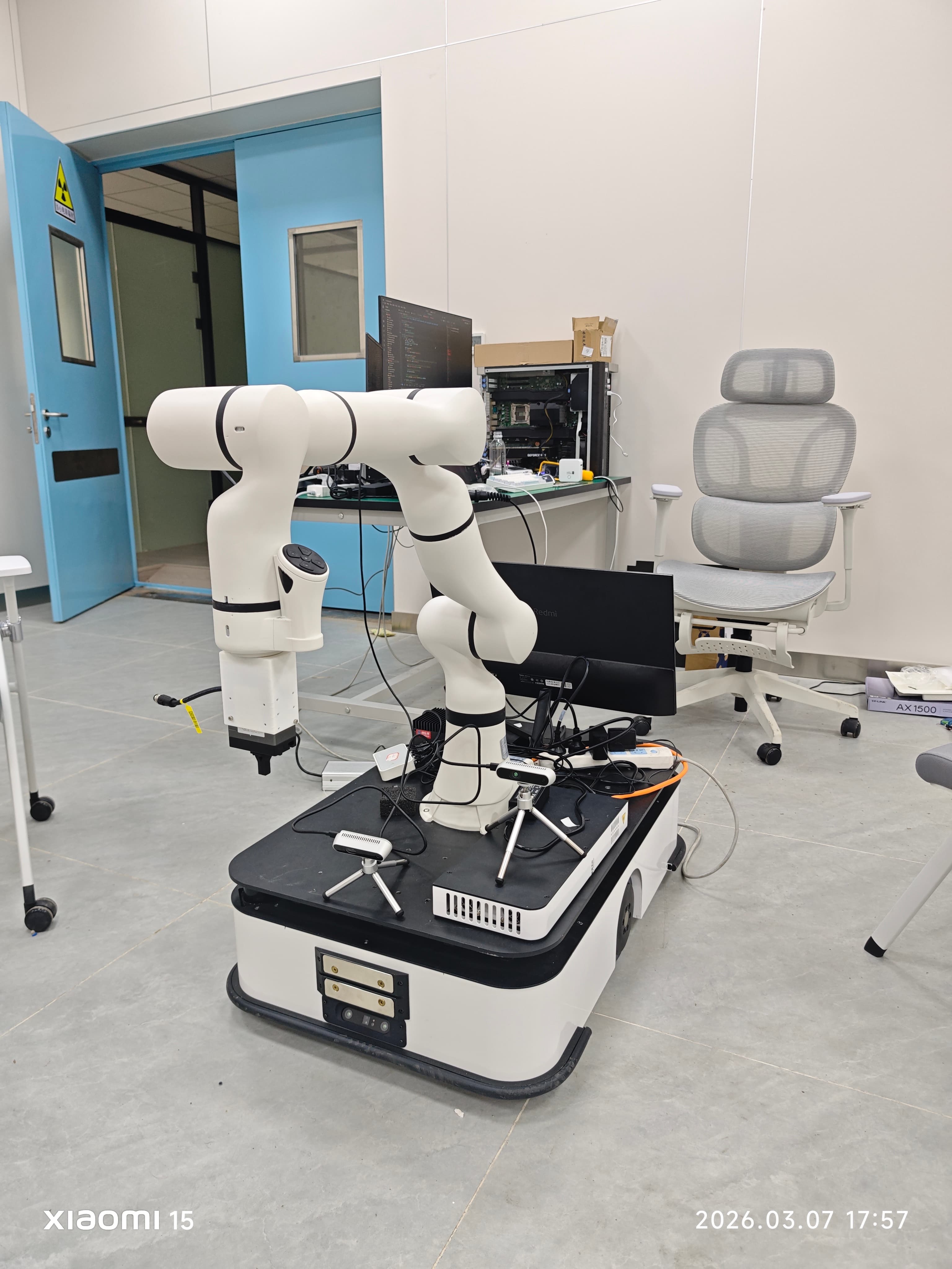 Embodied AI Housework Robot